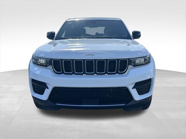 2025 Jeep Grand Cherokee GRAND CHEROKEE LAREDO X 4X2