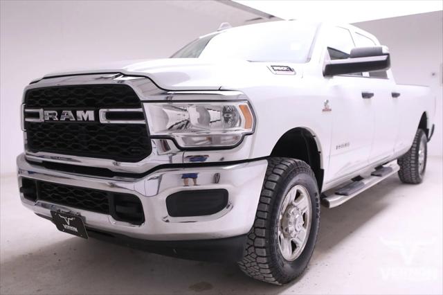 2019 RAM 3500 Tradesman Crew Cab 4x4 8 Box