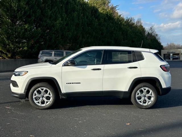 2025 Jeep Compass COMPASS SPORT 4X4