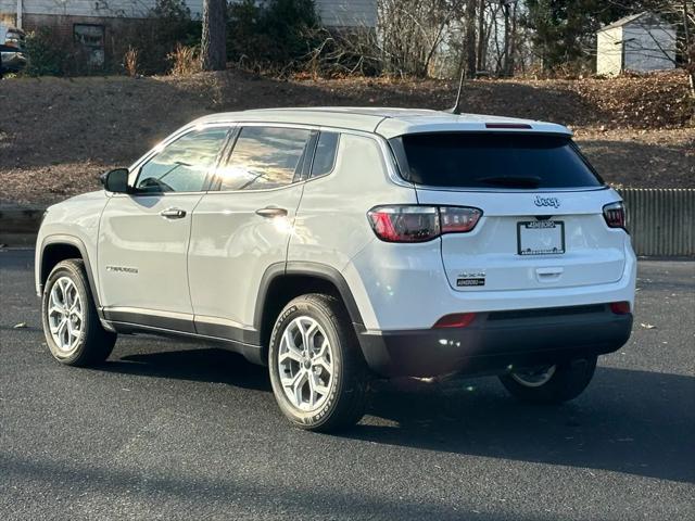 2025 Jeep Compass COMPASS SPORT 4X4