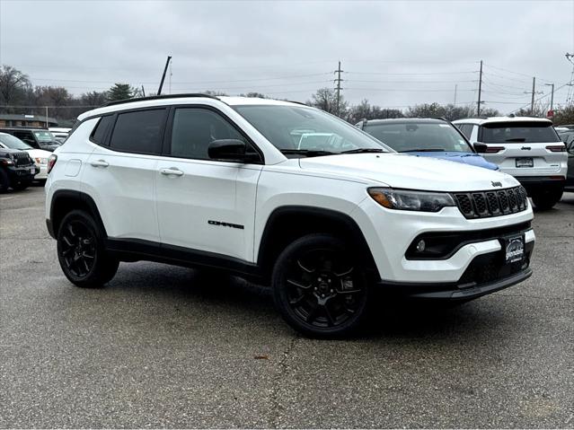 2025 Jeep Compass COMPASS LATITUDE 4X4