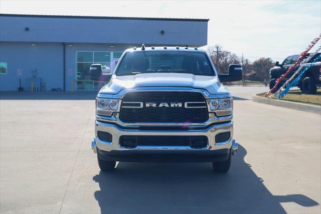 2024 RAM Ram 3500 RAM 3500 TRADESMAN CREW CAB 4X4 8 BOX