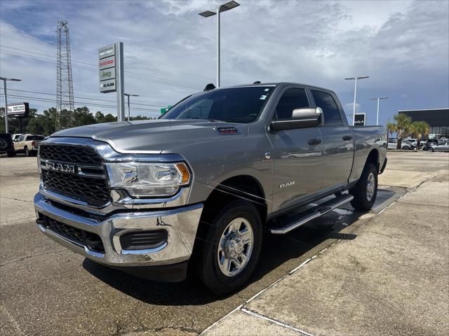 2022 RAM 3500 Tradesman Crew Cab 4x4 64 Box