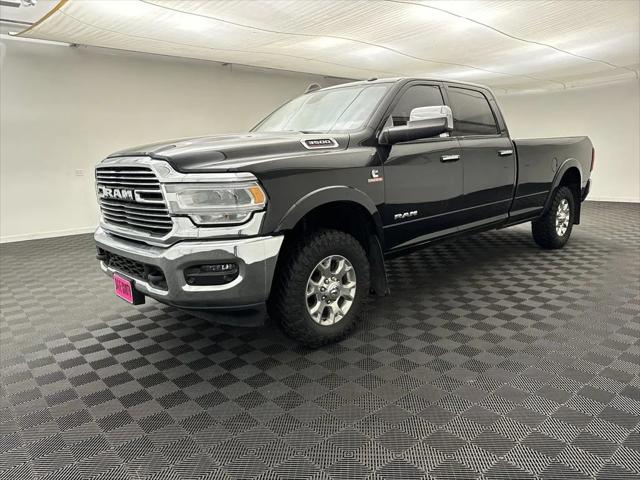 2019 RAM 3500 Laramie Crew Cab 4x4 8 Box