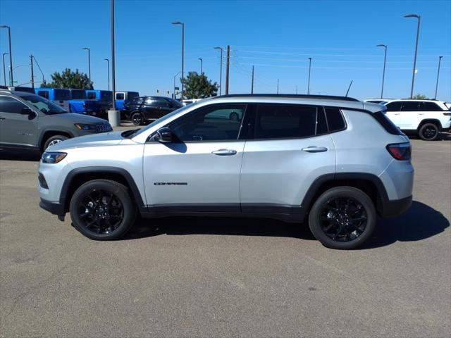 2025 Jeep Compass COMPASS LATITUDE 4X4