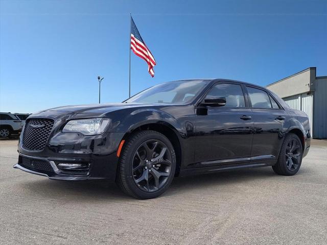 2023 Chrysler 300 Touring L