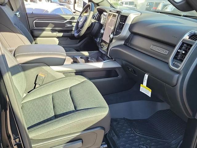 2025 Ram 1500 Big Horn Crew Cab 4x4 5'7" Box