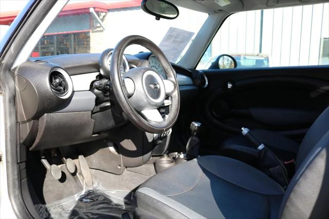 2009 MINI Cooper Cooper