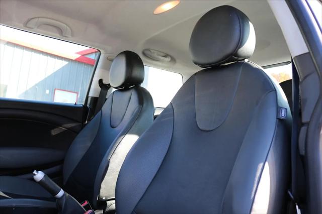 2009 MINI Cooper Cooper