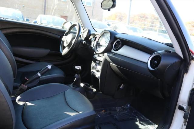 2009 MINI Cooper Cooper