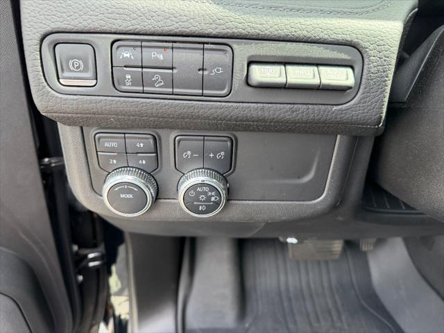 2021 GMC Yukon 4WD Denali