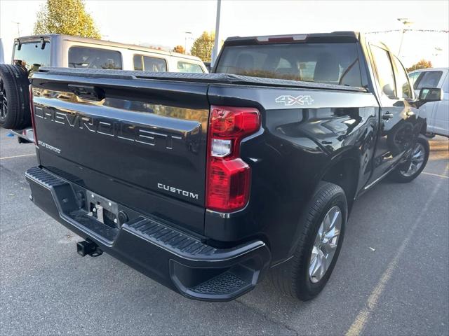 2023 Chevrolet Silverado 1500 4WD Crew Cab Short Bed Custom