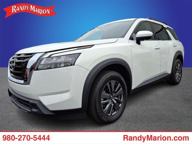 2023 Nissan Pathfinder SV FWD