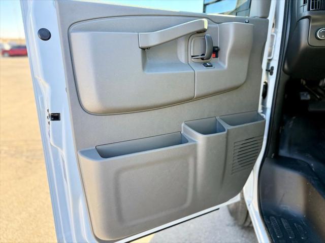 2025 GMC Savana Cargo RWD 2500 Regular Wheelbase Work Van