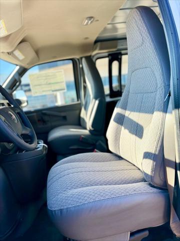 2025 GMC Savana Cargo RWD 2500 Regular Wheelbase Work Van