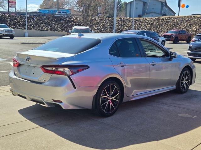 2024 Toyota Camry SE