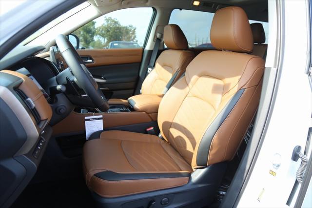 2025 Nissan Pathfinder Platinum 4WD