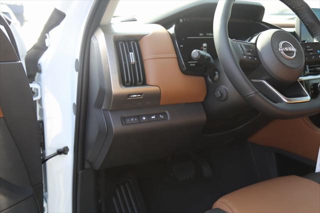 2025 Nissan Pathfinder Platinum 4WD