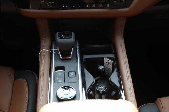 2025 Nissan Pathfinder Platinum 4WD