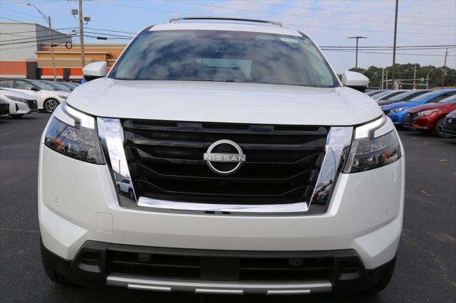2025 Nissan Pathfinder SL FWD