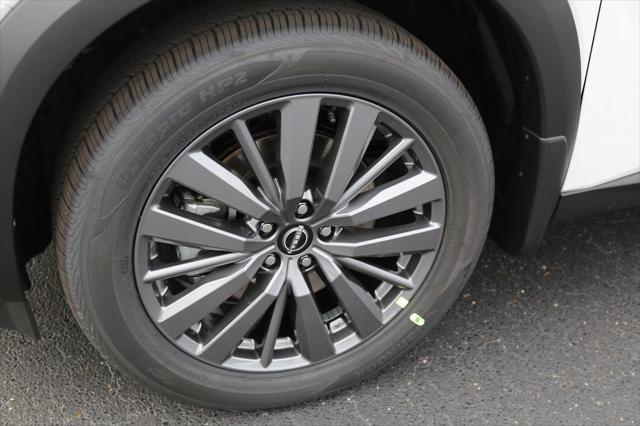 2025 Nissan Pathfinder SL FWD