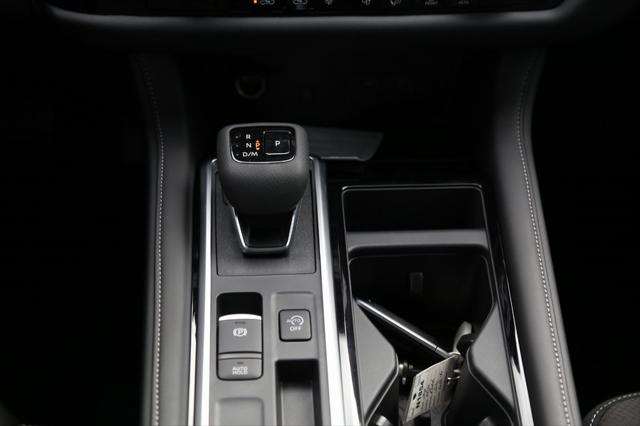 2025 Nissan Pathfinder SL FWD