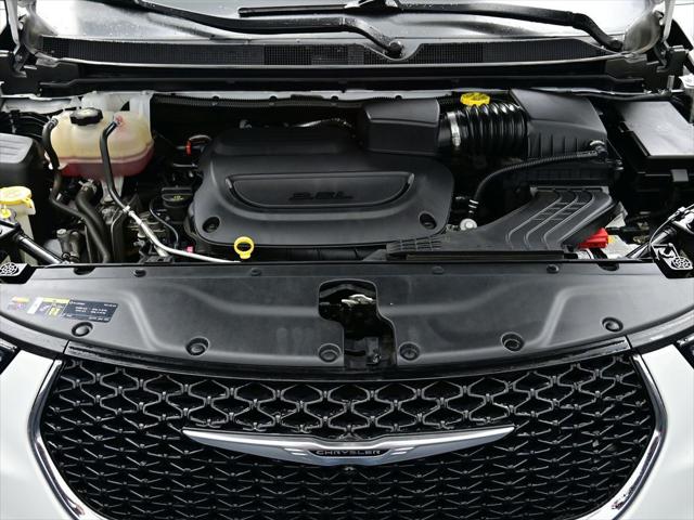 2022 Chrysler Pacifica Touring
