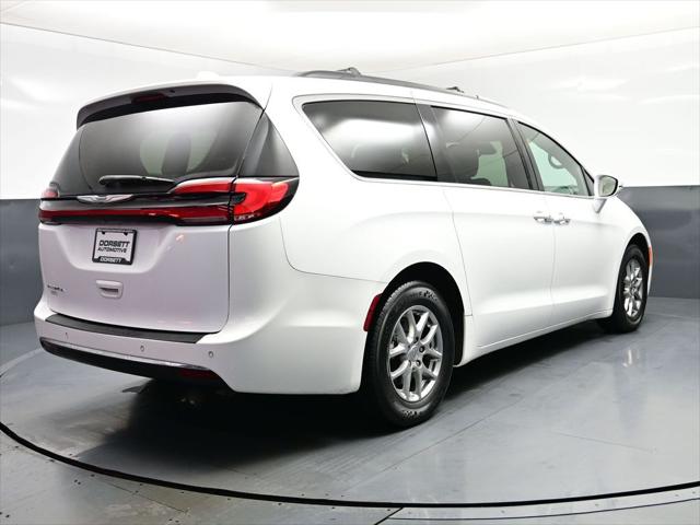 2022 Chrysler Pacifica Touring
