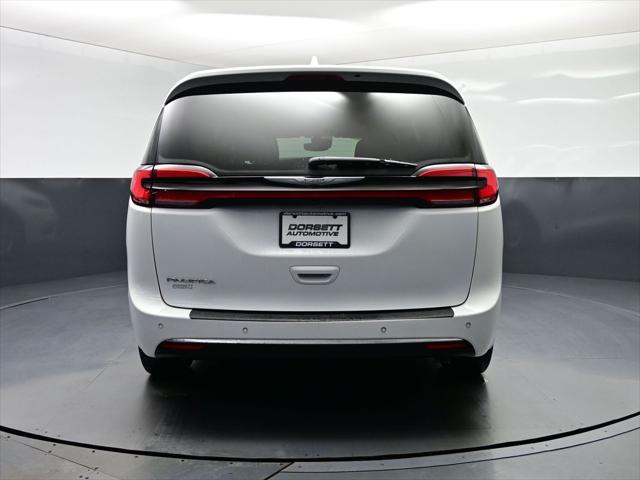2022 Chrysler Pacifica Touring