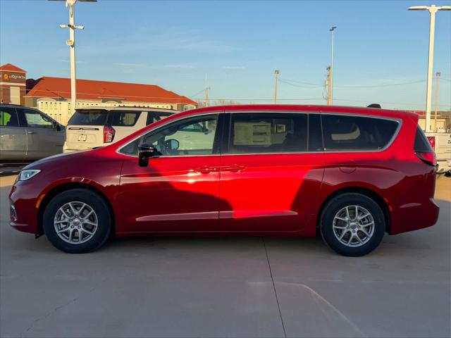 2025 Chrysler Pacifica PACIFICA SELECT
