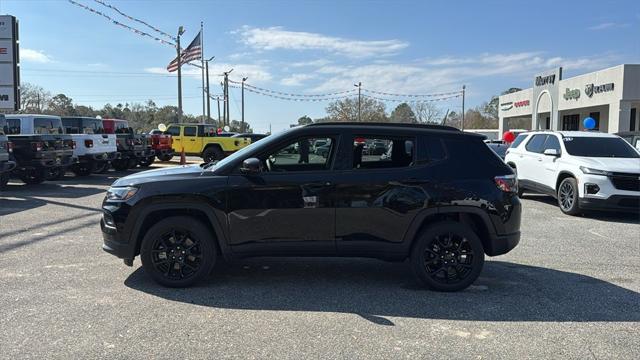 2025 Jeep Compass COMPASS LATITUDE 4X4