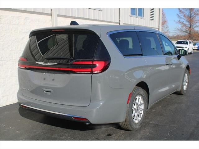 2025 Chrysler Pacifica PACIFICA SELECT