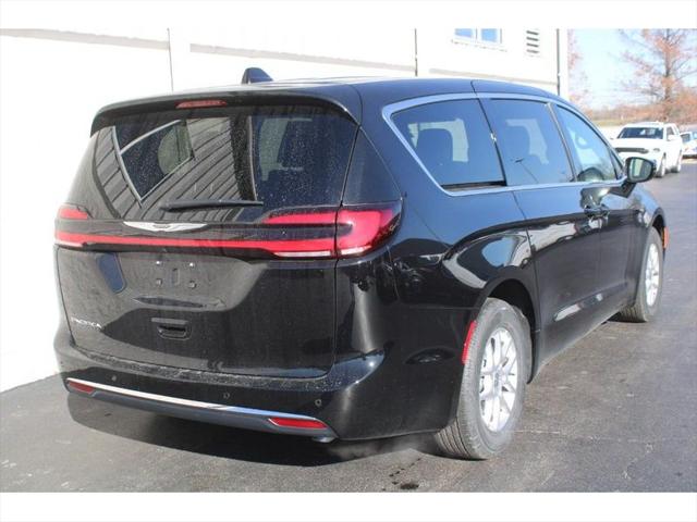 2025 Chrysler Pacifica PACIFICA SELECT