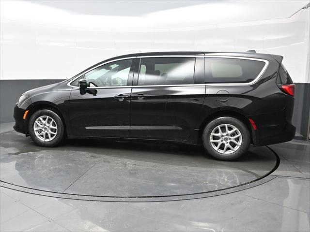 2025 Chrysler Voyager VOYAGER