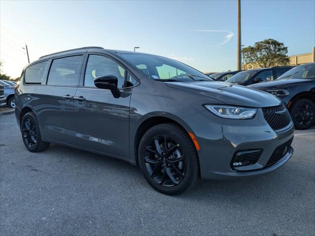 2025 Chrysler Pacifica PACIFICA LIMITED AWD