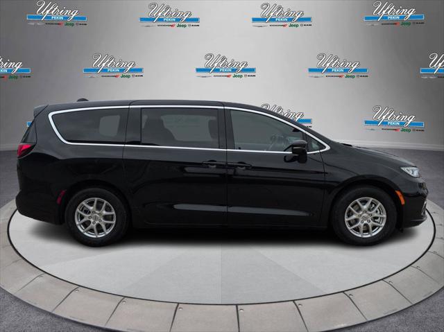 2025 Chrysler Pacifica PACIFICA SELECT