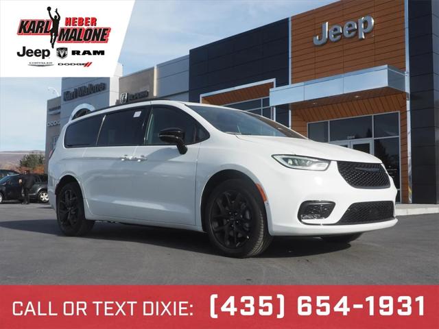 2025 Chrysler Pacifica PACIFICA LIMITED AWD