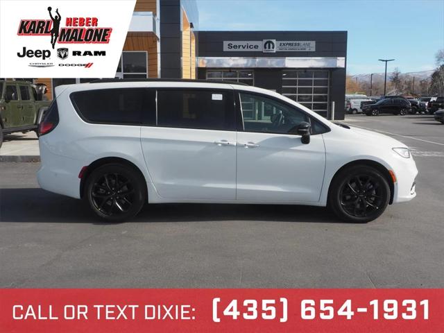 2025 Chrysler Pacifica PACIFICA LIMITED AWD
