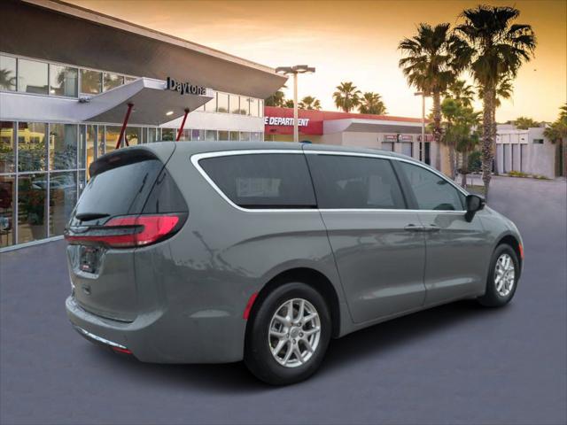 2025 Chrysler Pacifica PACIFICA SELECT