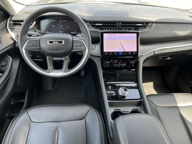 2023 Jeep Grand Cherokee L Limited 4x4 2023 Jeep Grand Cherokee L Limited 4x4