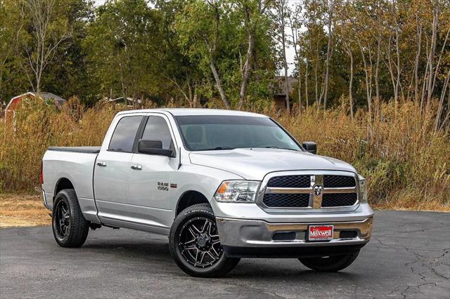 2017 RAM 1500 SLT Crew Cab 4x2 64 Box