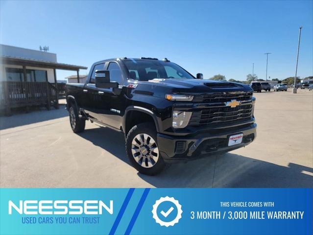 2024 Chevrolet Silverado 2500HD 4WD Crew Cab Standard Bed Custom