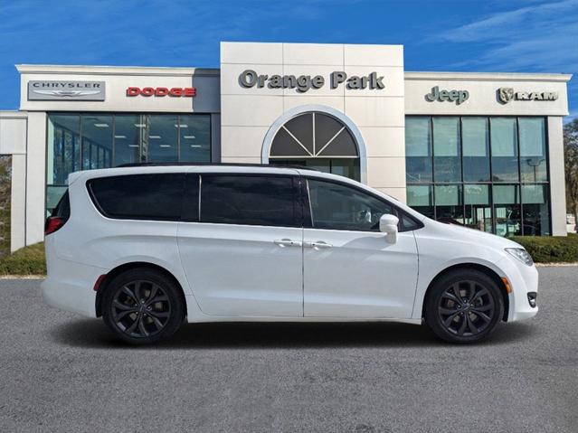 2019 Chrysler Pacifica Touring L Plus