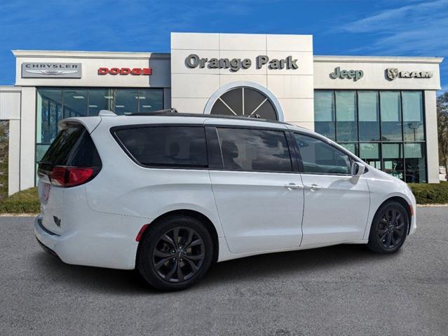 2019 Chrysler Pacifica Touring L Plus