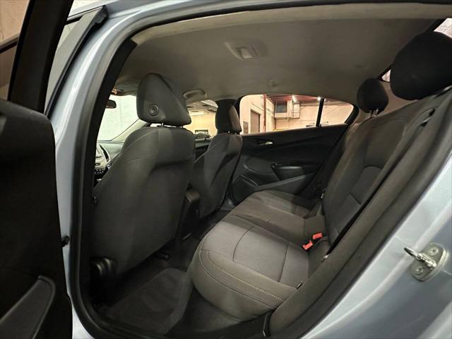 2018 Chevrolet Cruze LS Auto