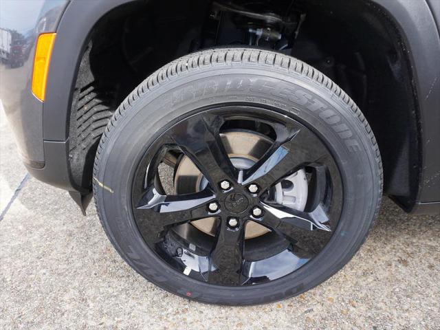 2025 Jeep Grand Cherokee GRAND CHEROKEE L ALTITUDE X 4X2