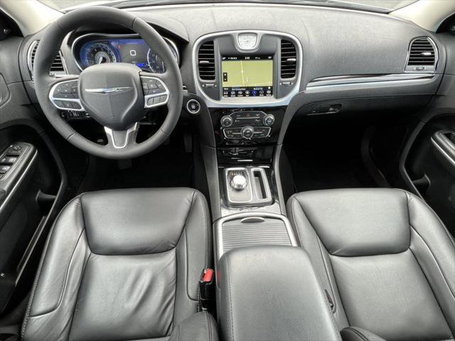 2023 Chrysler 300 Touring L AWD