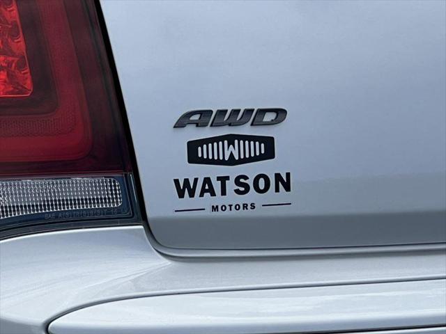 2023 Chrysler 300 Touring L AWD