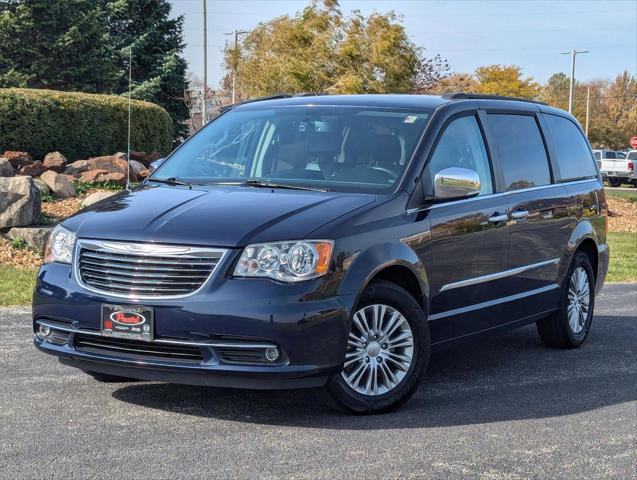 2015 Chrysler Town and Country Touring-L