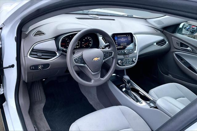 2022 Chevrolet Malibu FWD LT